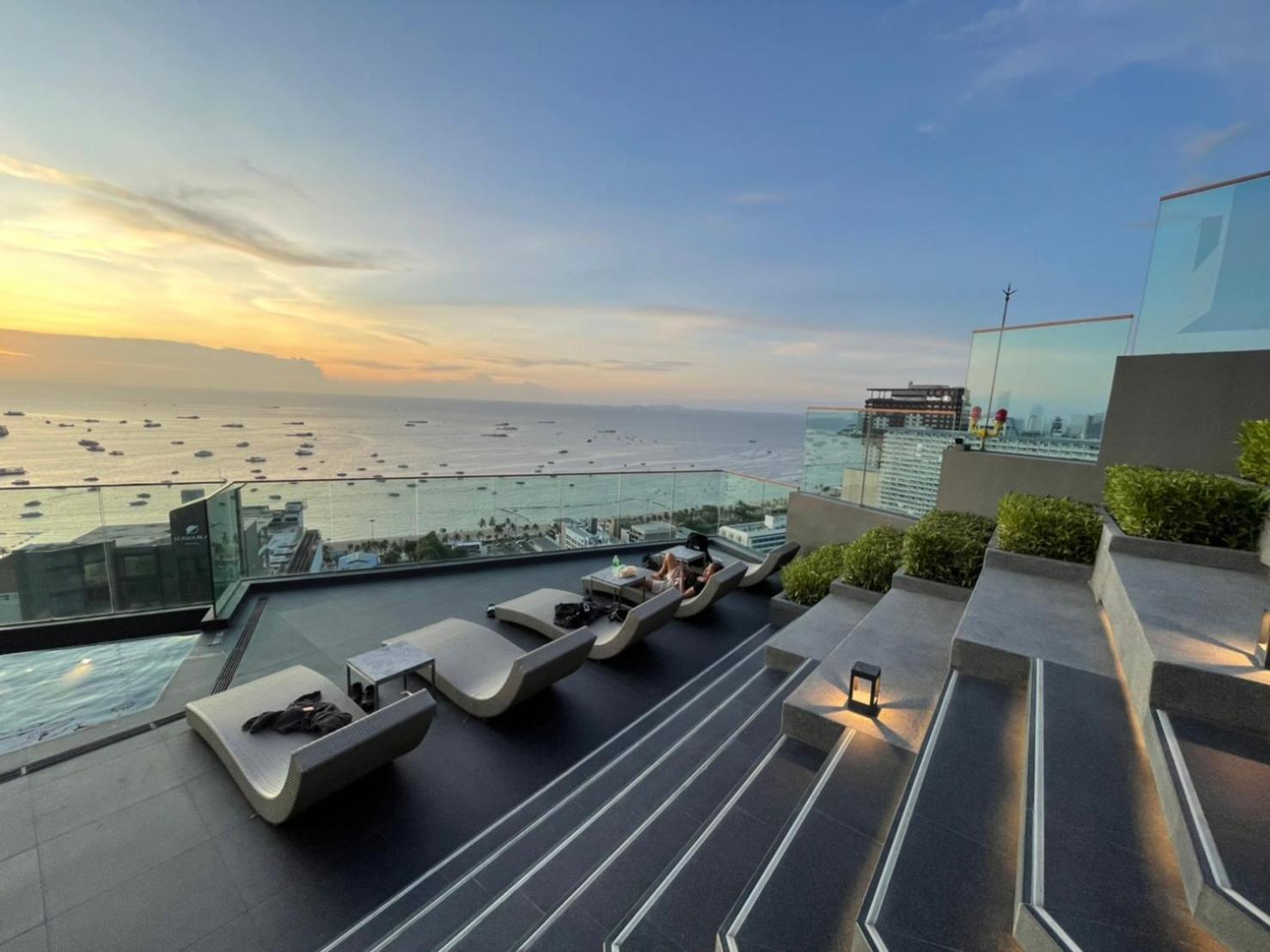 The Edge Central Pattaya Seaview With Infinity Pool & Free Netflix Εξωτερικό φωτογραφία